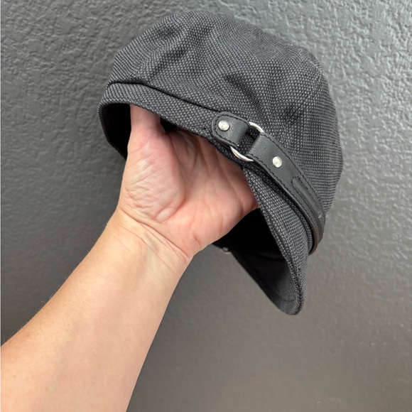 BANAMA REPUBLIC Black Women's Newsboy Cap w leather accent - Picture 6 of 11